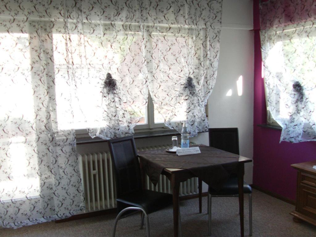 Hotel Martinsklause Meckesheim Bilik gambar
