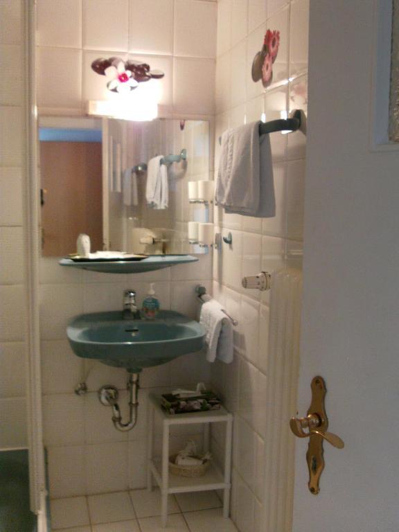 Hotel Martinsklause Meckesheim Bilik gambar