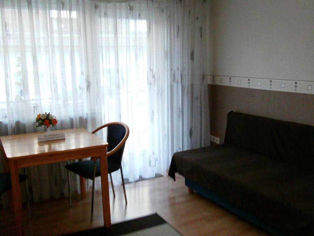 Hotel Martinsklause Meckesheim Bilik gambar